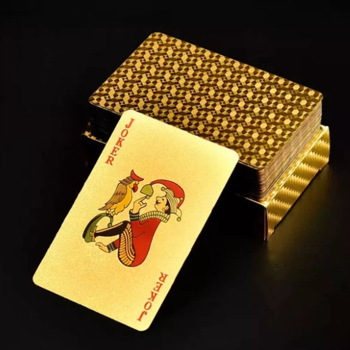 24K vergoldete Spielkarten in einer eleganten Holzbox