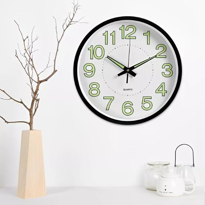 Glühwürmchen-Wanduhr