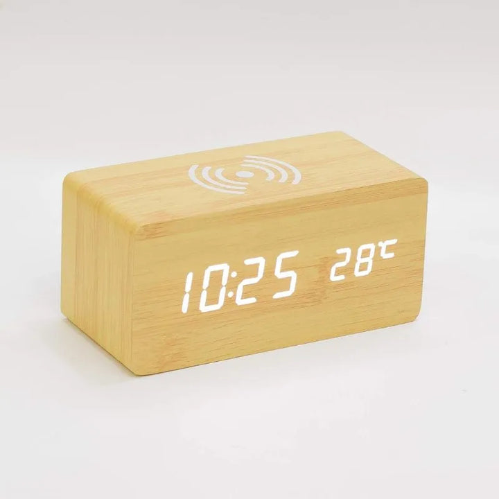LED-Uhr mit kabellosem Laden