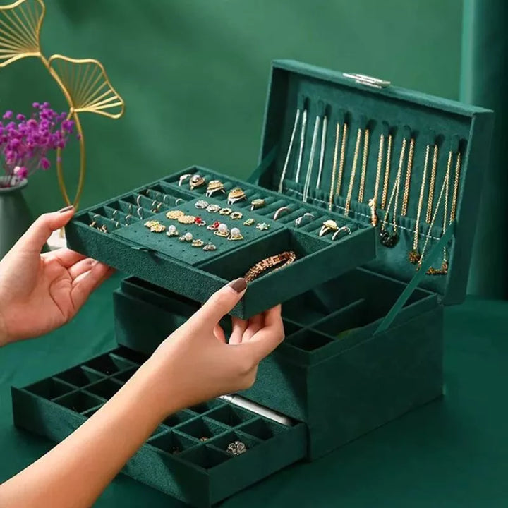 Schmuckschatulle mit Schlüssel, grünes Smaragdarmband, 7 Charms GRATIS