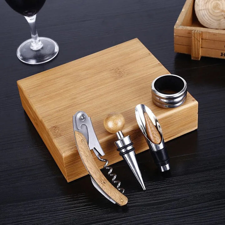 Geschenkbox mit 4 Weinaccessoires