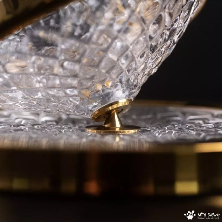 Goldene rotierende Alkoholkaraffe