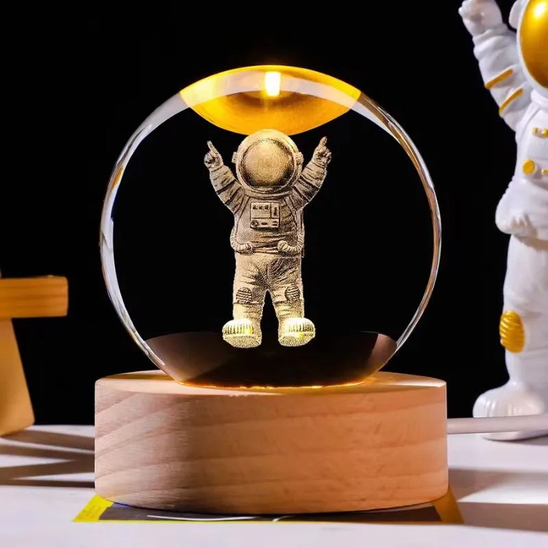 Kristallkugel mit einem Astronauten