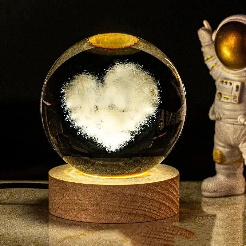 Glaskugel mit Herz, ein romantisches Geschenk