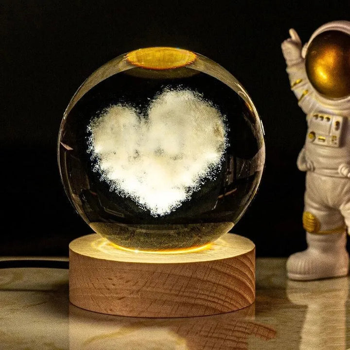 Glaskugel mit Herz, ein romantisches Geschenk