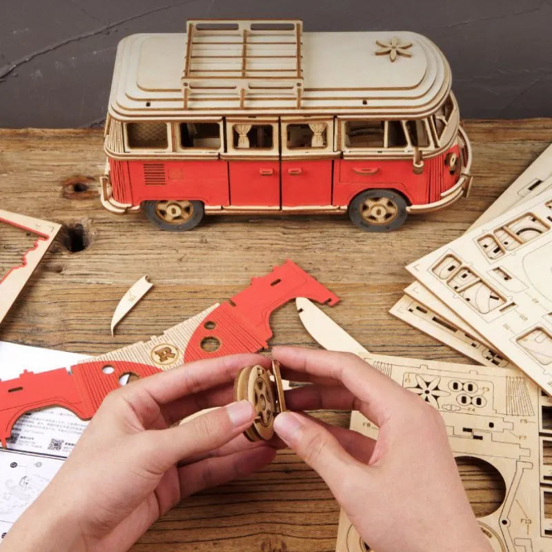 3D-Holzpuzzle im Retro-Stil