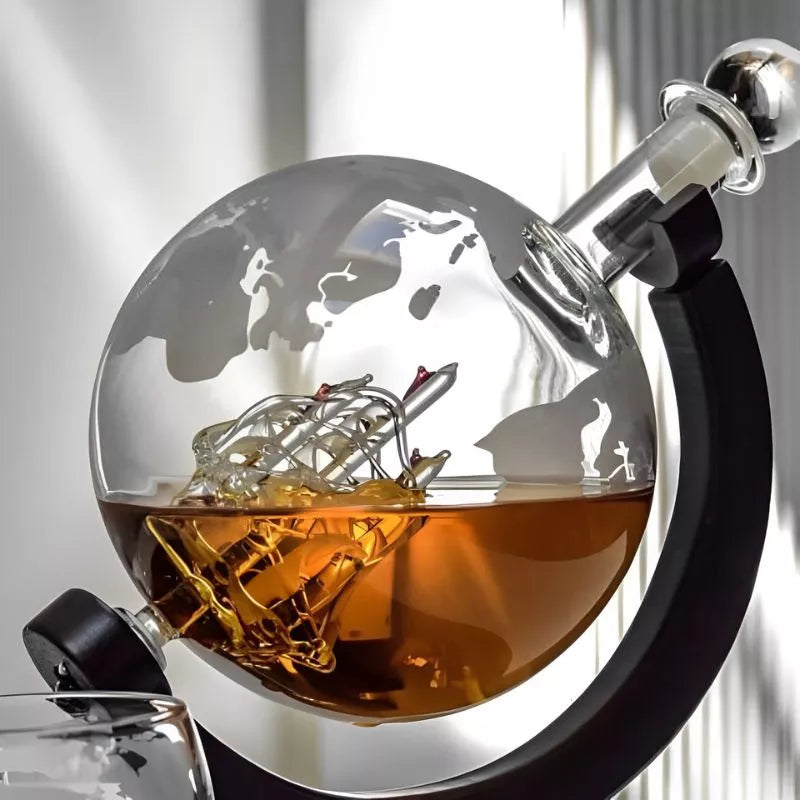 Globus Dekanter mit 2 Deluxe-Gläsern Geschenkset