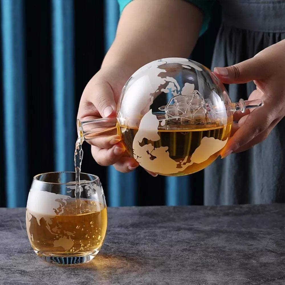 Globus Dekanter mit 2 Deluxe-Gläsern Geschenkset