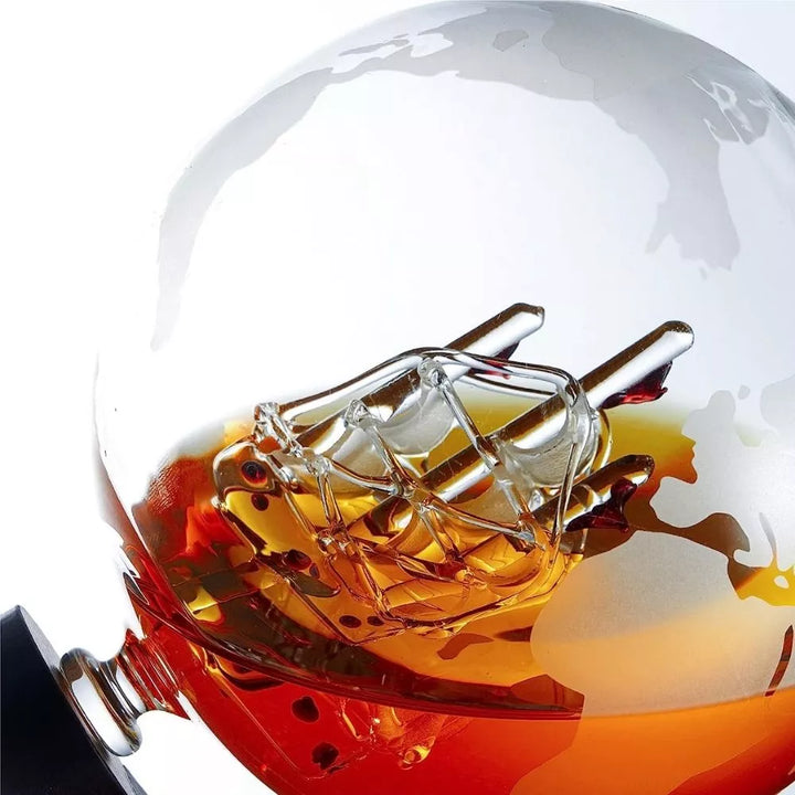 Globus Karaffe Geschenkset mit 2 Epique Gläsern und einem Fassungsvermögen von 850 ml