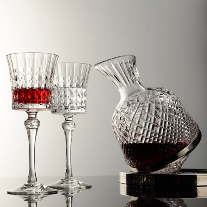 Drehbares Alkoholkaraffe-Set mit 2 silbernen Gläsern