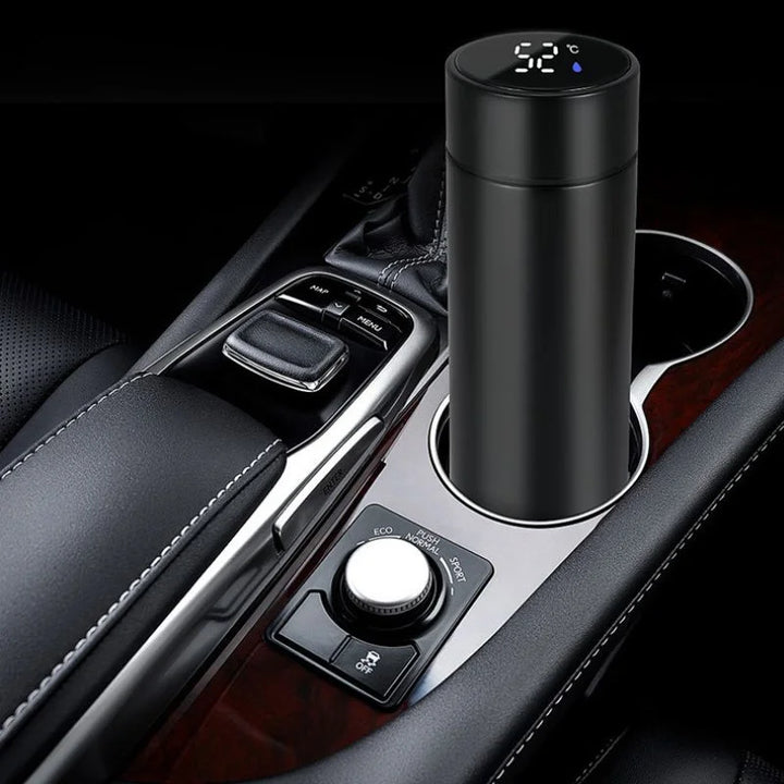 Smarte Thermoskanne mit Temperaturanzeige