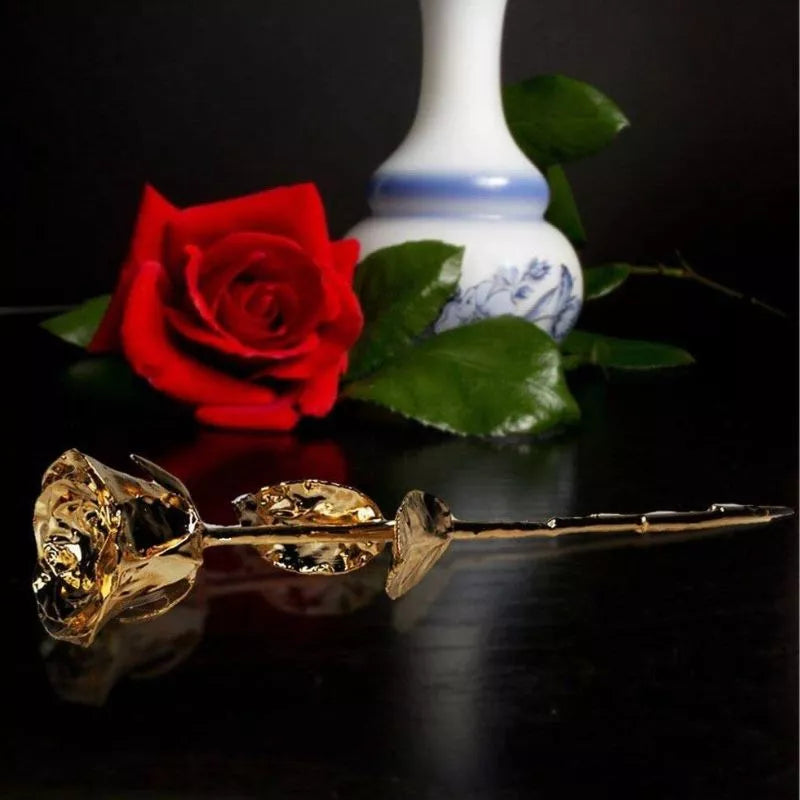 Rose mit 24 Karat Gold überzogen