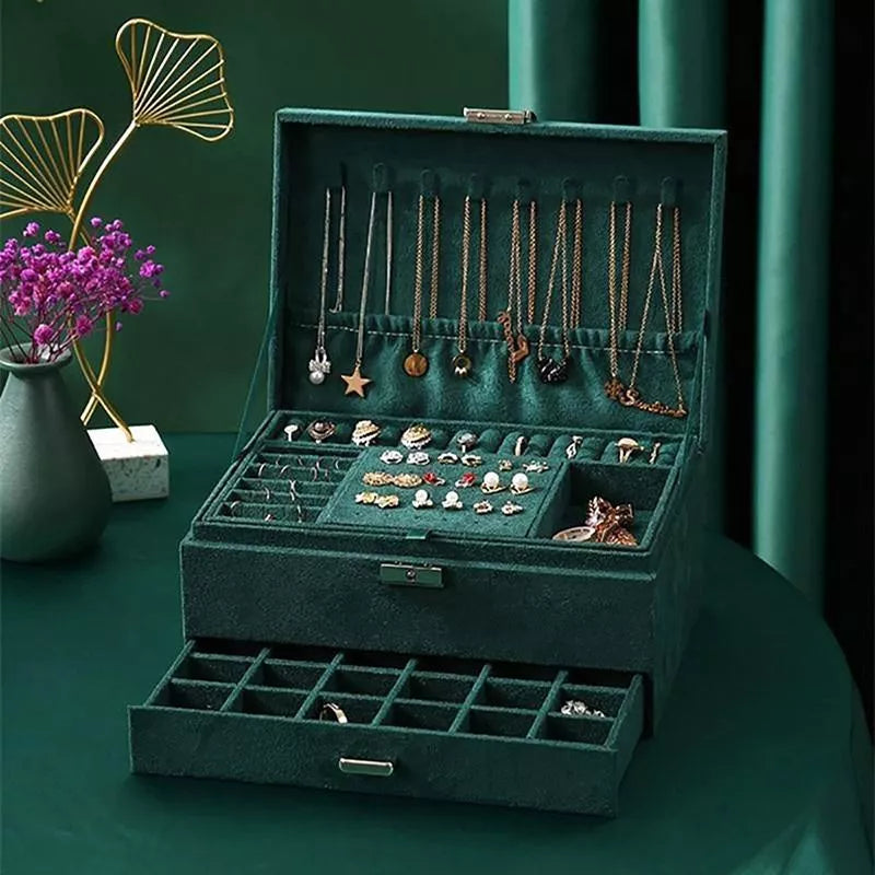 Schmuckschatulle mit Schlüssel, grünes Smaragdarmband, 7 Charms GRATIS