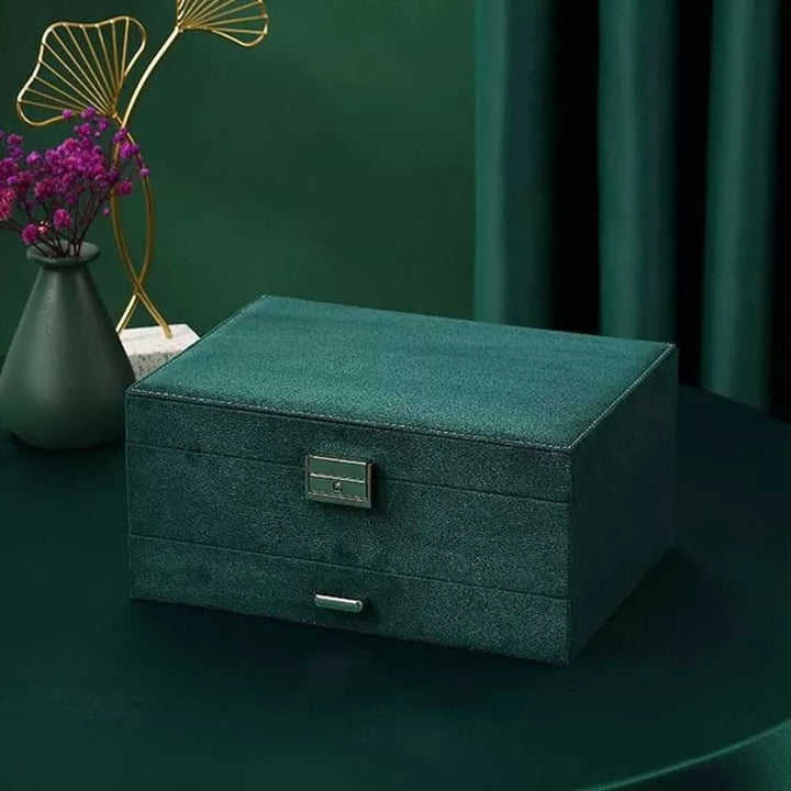 Schmuckschatulle mit Schlüssel, grünes Smaragdarmband, 7 Charms GRATIS