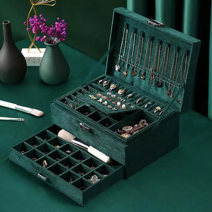 Schmuckschatulle mit Schlüssel, grünes Smaragdarmband, 7 Charms GRATIS