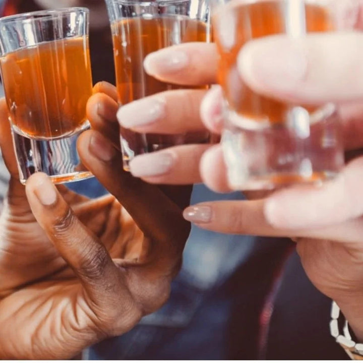 Getränkespender mit 6 Shots