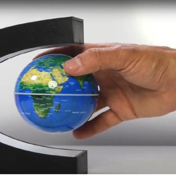 Magnetischer Erdglobus mit Levitation und LED-Hintergrundbeleuchtung Form C