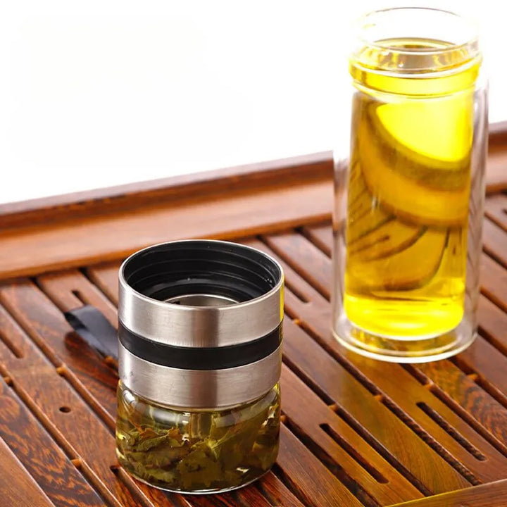 Tee-Ei aus Glas