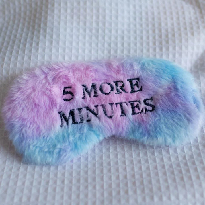 Schlafende Augenmaske – Fünf weitere Minuten