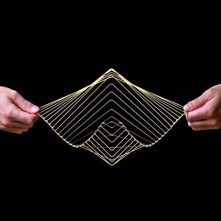 Quadratische Wellenspinner-Skulptur, kinetische Kunst