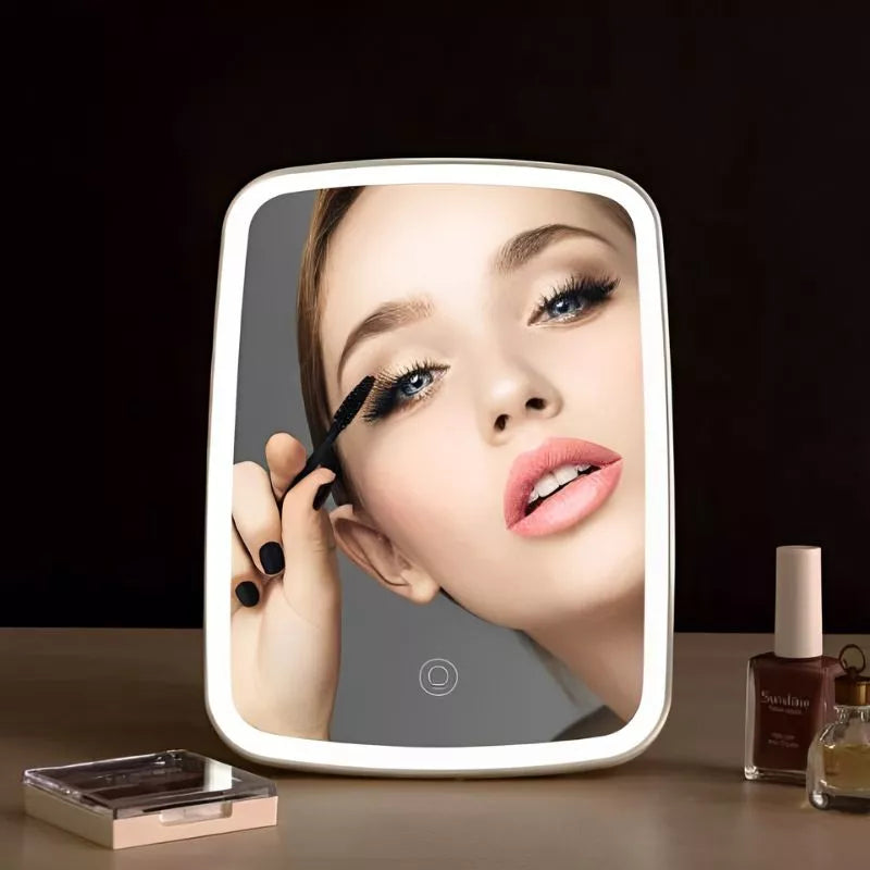 lusterko-do-makijazu-na-biurko-z-33-diodami-led-i-ladowaniem-usb  