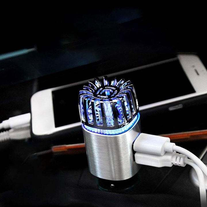 Auto-Luftreiniger mit Dual-Port-USB-Ladegerät