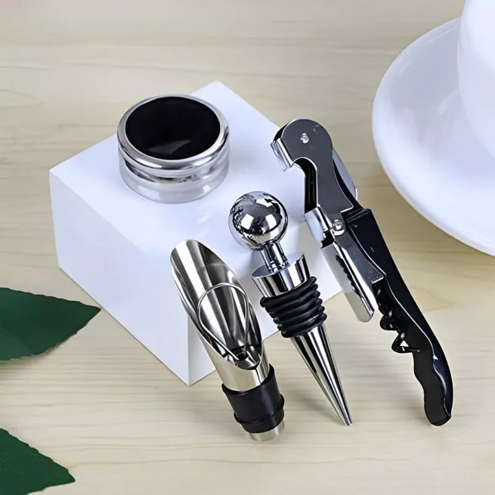 4-in-1-Weinset im Geschenkkarton