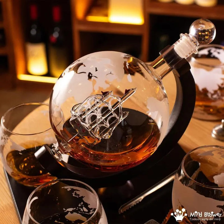 Globus Dekanter mit 4 Deluxe-Gläsern Geschenkset