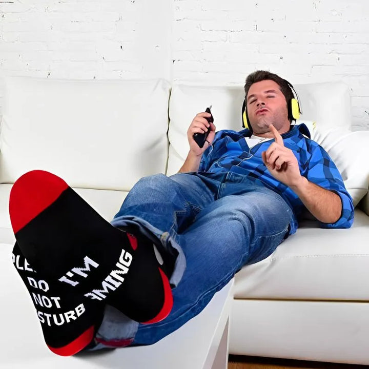 zabawne-skarpetki-dla-graczy-please-do-not-disturb  