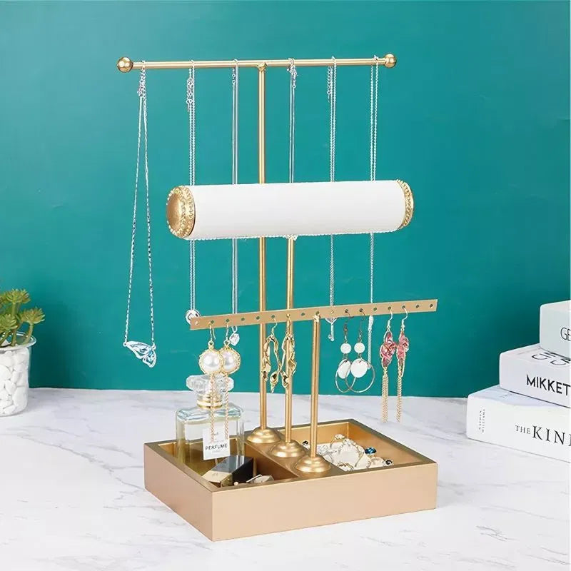 Schmuckturm – ein kreativer Organizer und Präsentationsständer